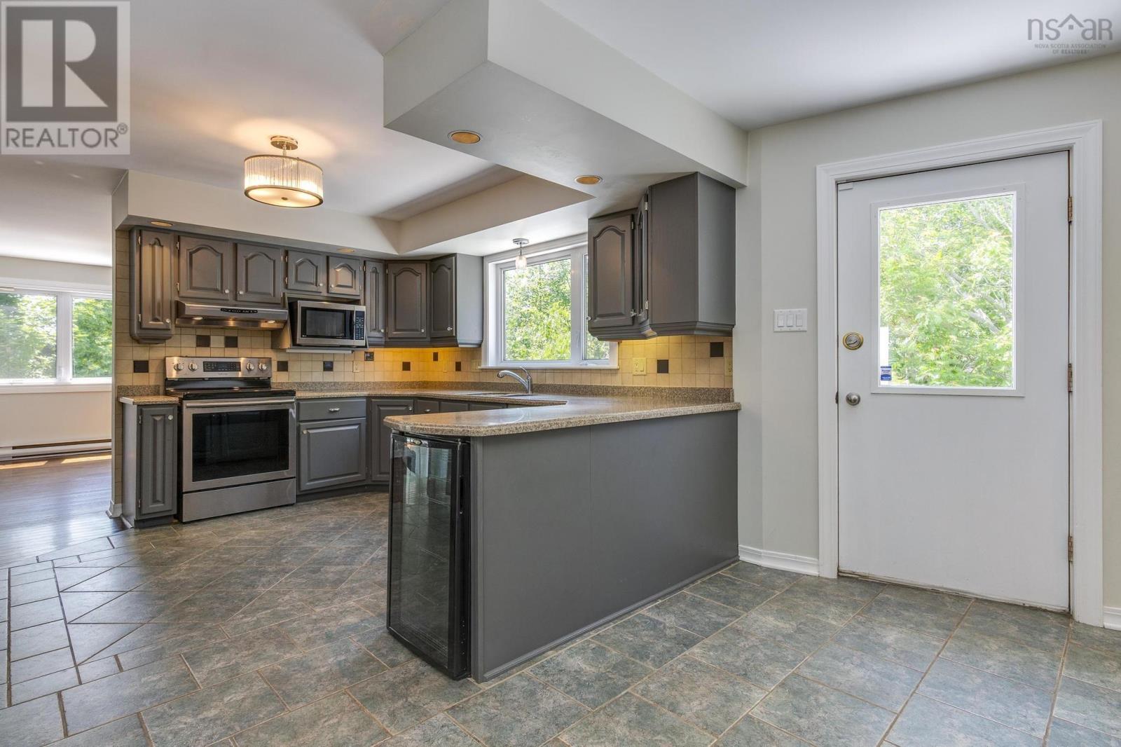 12 Saraguay Place, Halifax, Nova Scotia  B3P 2N9 - Photo 15 - 202509705