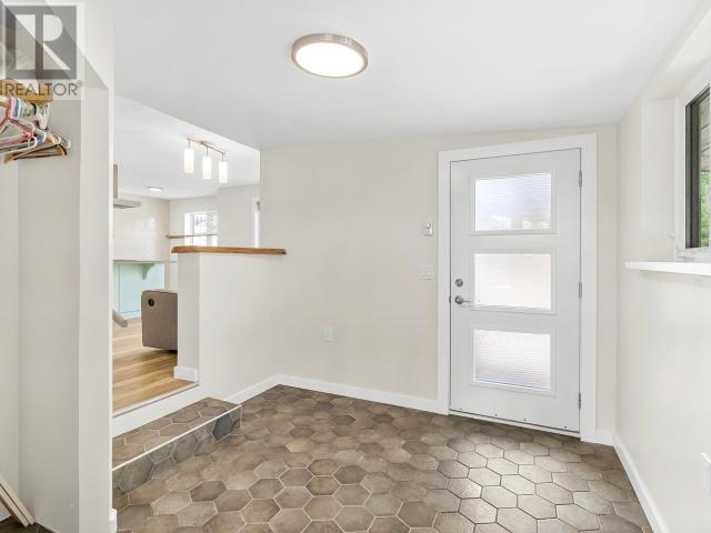 Property at 35 FINCH CRESCENT image 4