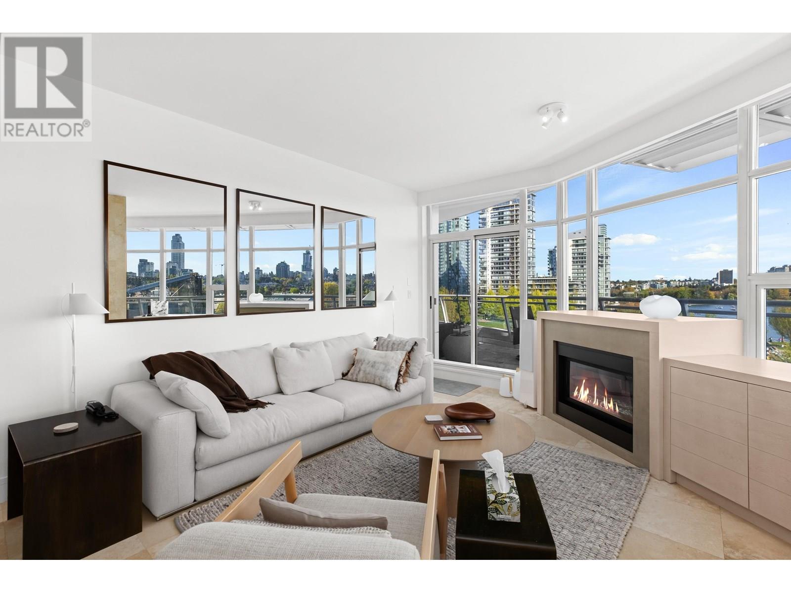 701 628 Kinghorne Mews, Vancouver, British Columbia  V6Z 3H6 - Photo 11 - R2998400