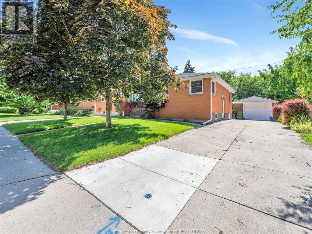 Property at 1315 JANETTE AVE image 3