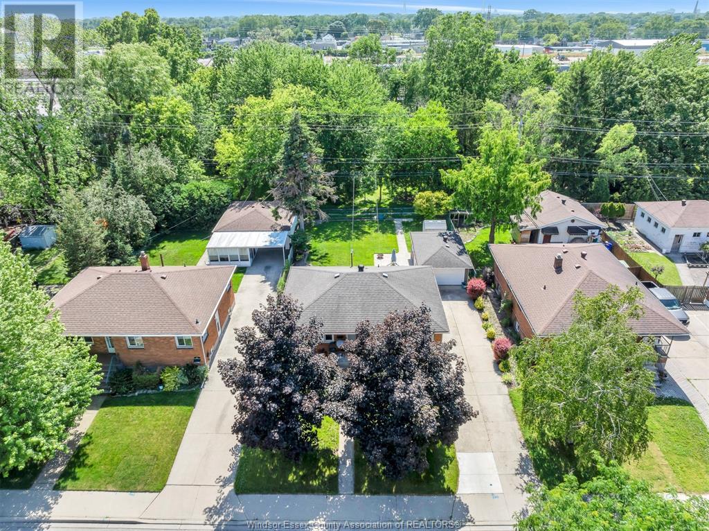 Property at 1315 JANETTE AVE image 4