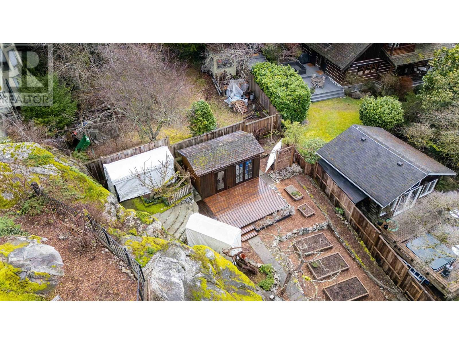 5817 Eagle Island, West Vancouver, British Columbia  V7W 1V6 - Photo 32 - R3020861