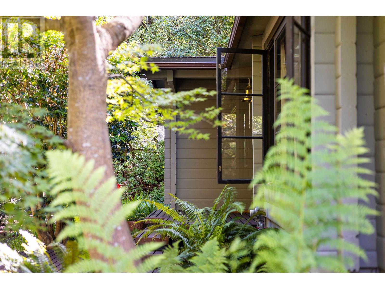 5817 Eagle Island, West Vancouver, British Columbia  V7W 1V6 - Photo 31 - R3020861