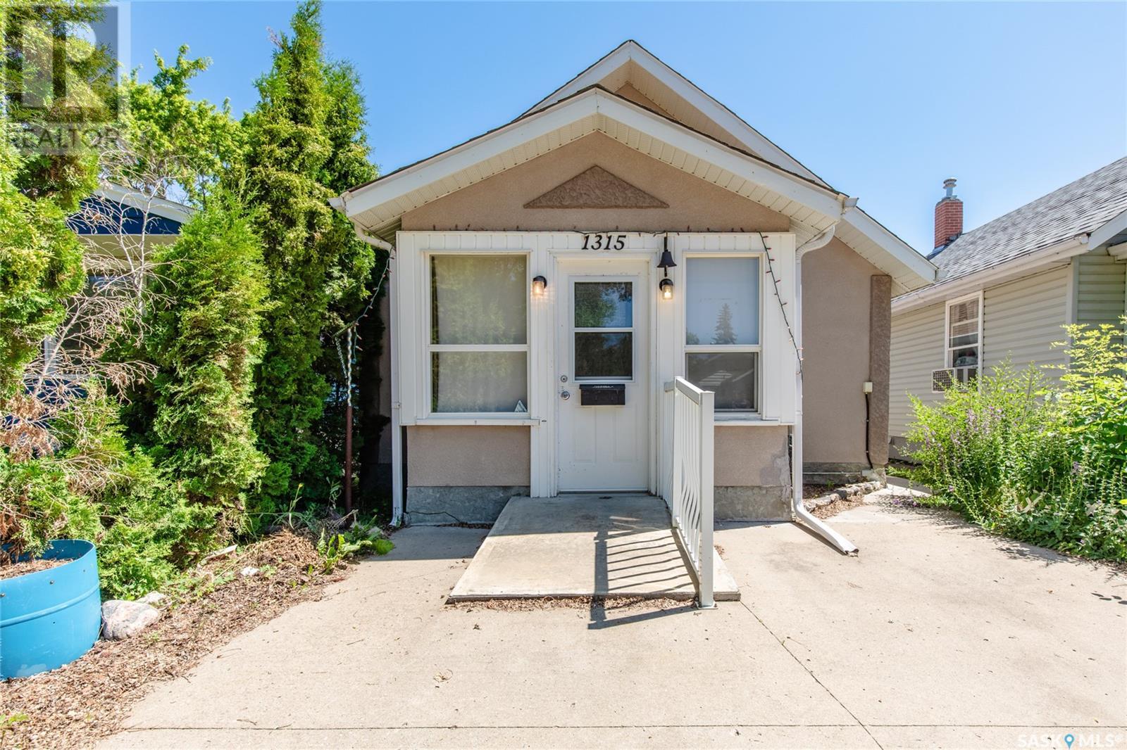 Property at 1315 6th AVENUE NW image 1