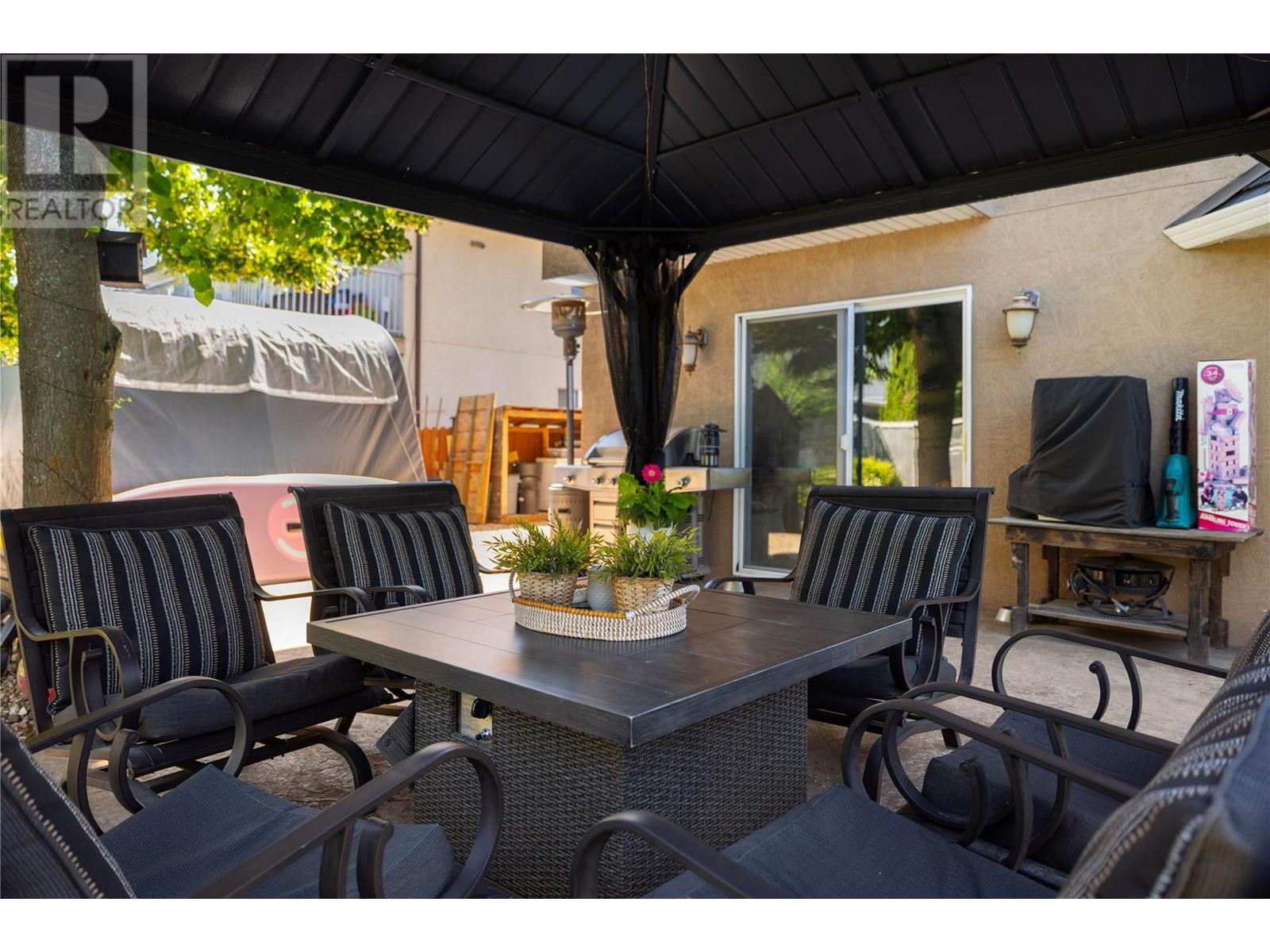 2028 Okanagan Street, Armstrong, British Columbia  V0E 1B1 - Photo 11 - 10355086
