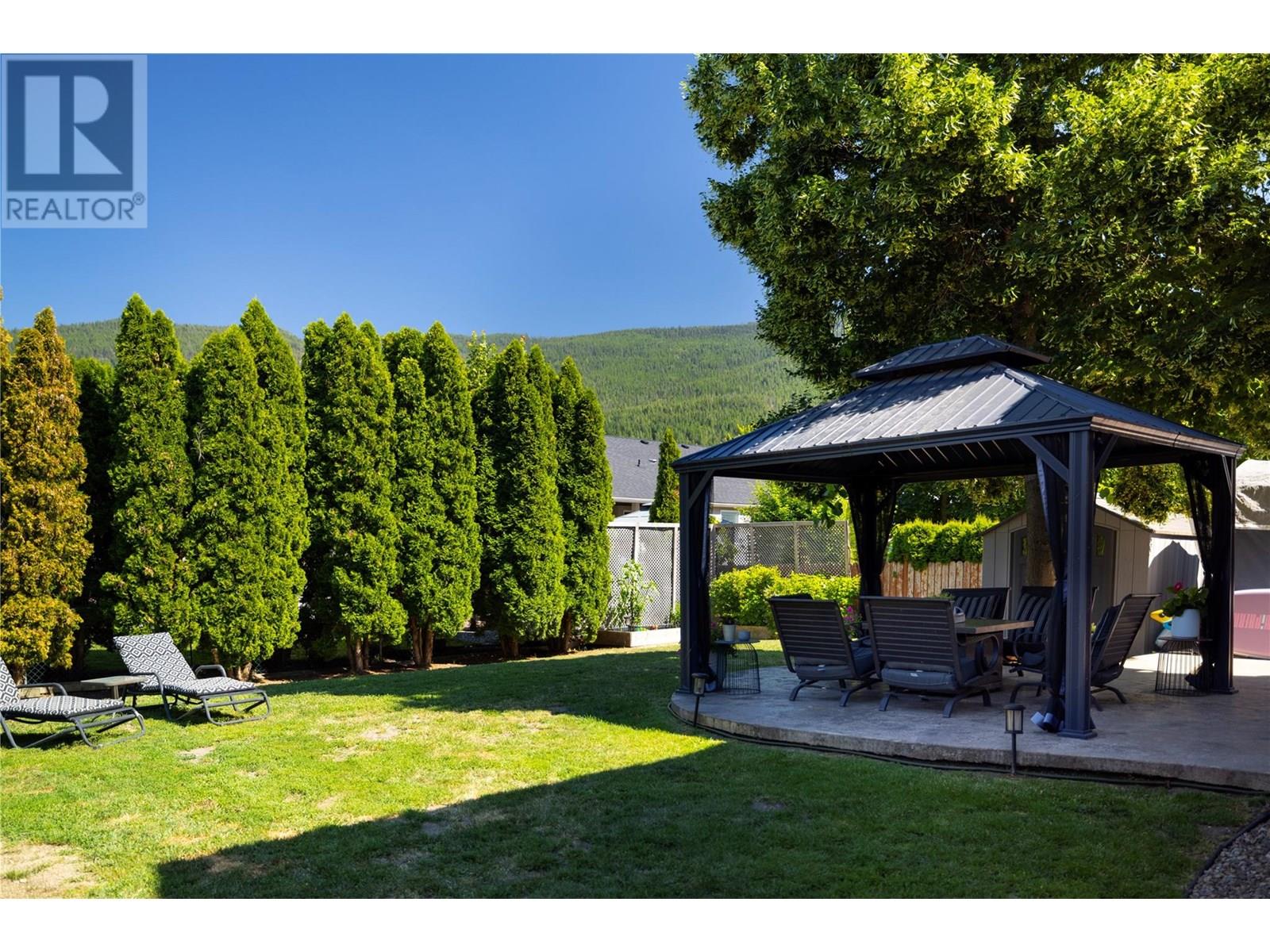 2028 Okanagan Street, Armstrong, British Columbia  V0E 1B1 - Photo 8 - 10355086