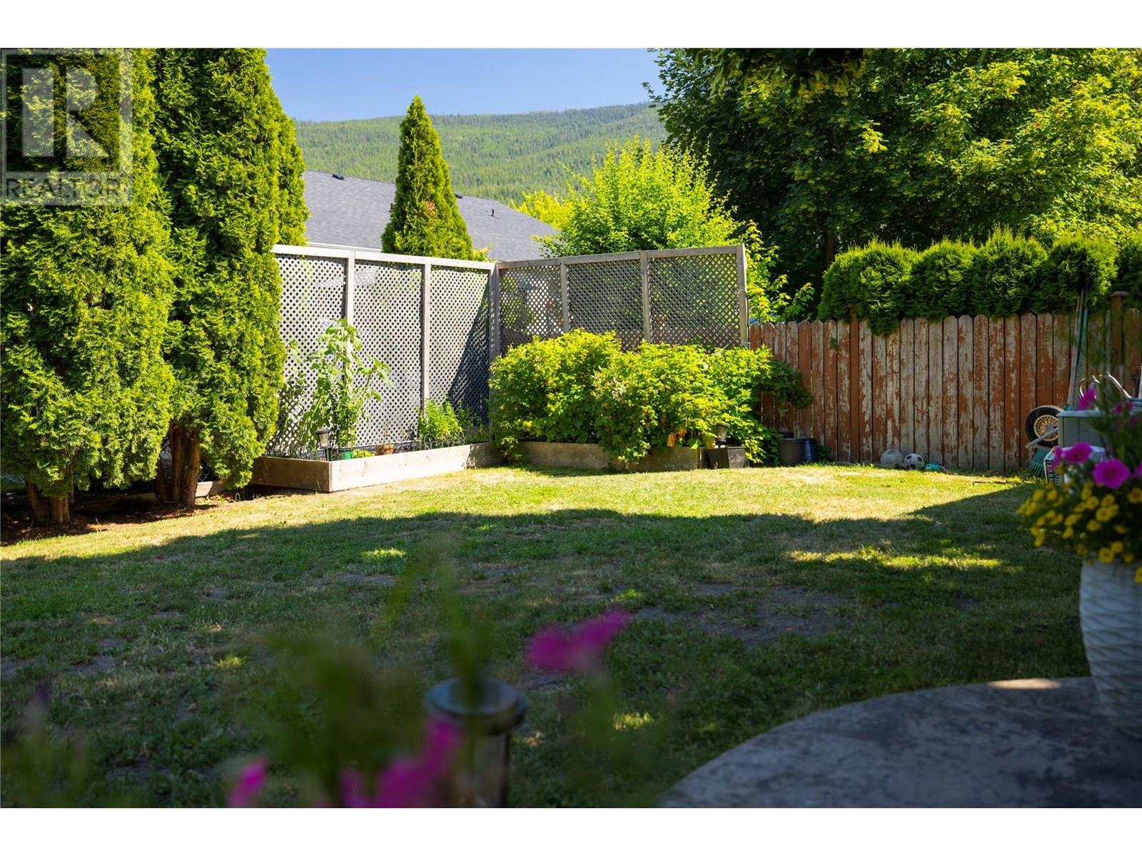 2028 Okanagan Street, Armstrong, British Columbia  V0E 1B1 - Photo 9 - 10355086