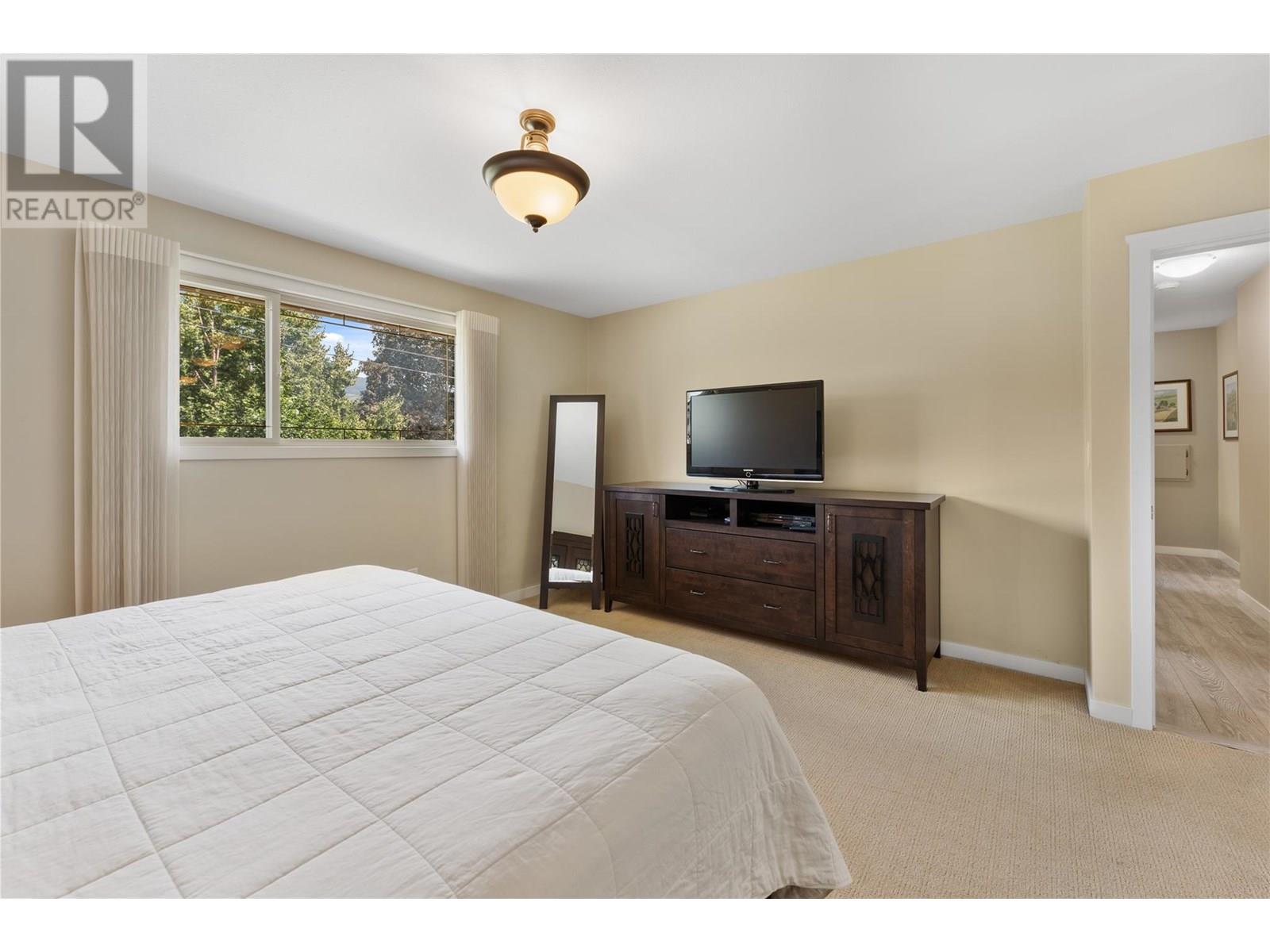 4492 Swaisland Road, Kelowna, British Columbia  V1W 1Y7 - Photo 18 - 10353865
