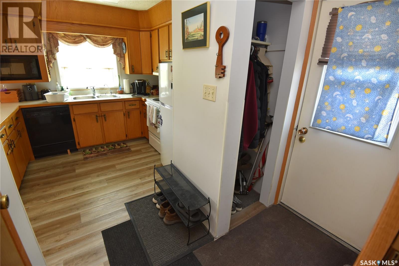 530 Rupert Crescent, Codette, Saskatchewan  S0E 0P0 - Photo 8 - SK011004