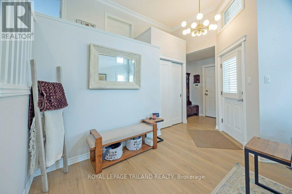 Property at 1862 CREEKSIDE STREET image 3