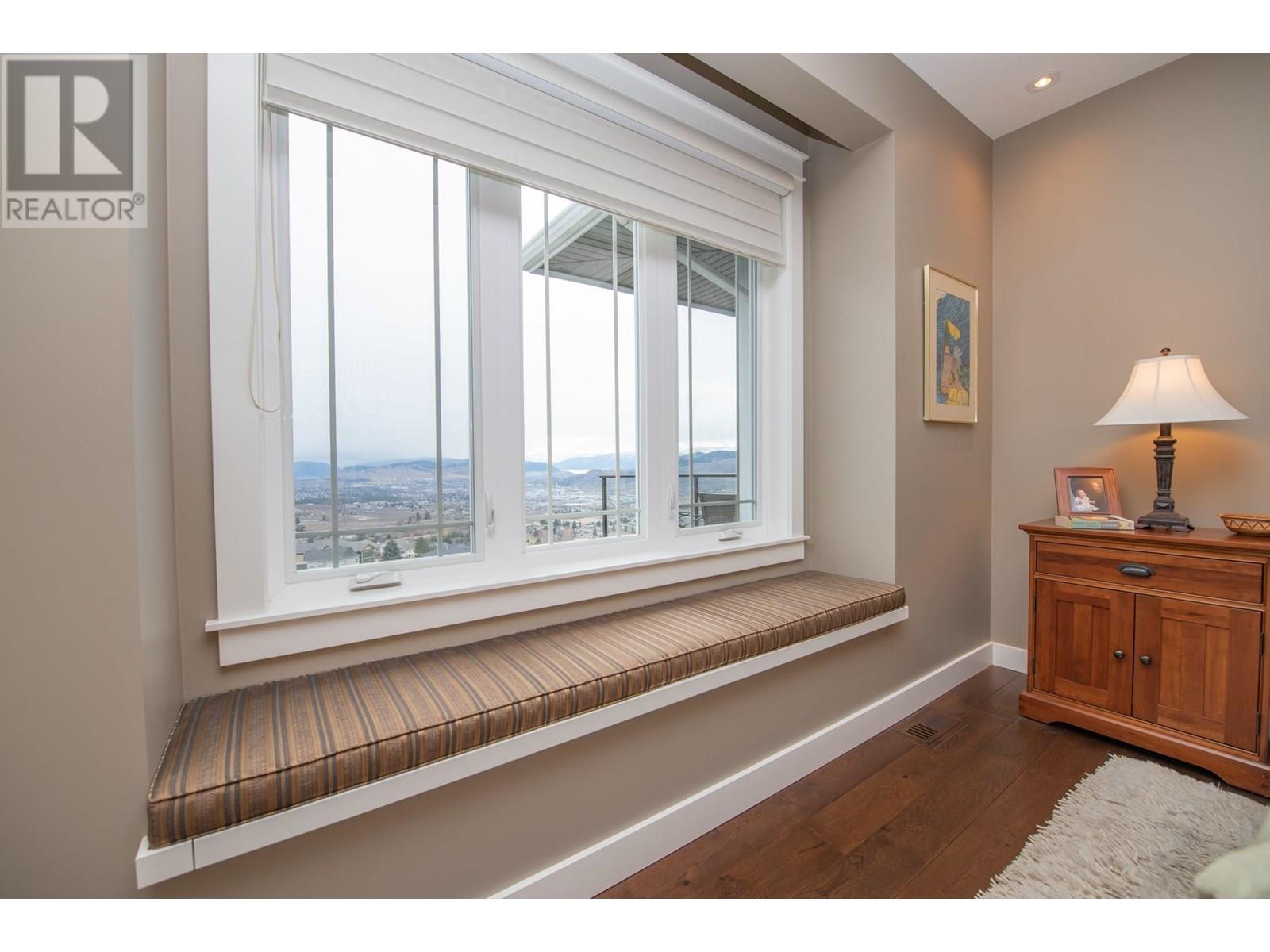 Property at 733 Hart Lane image 2