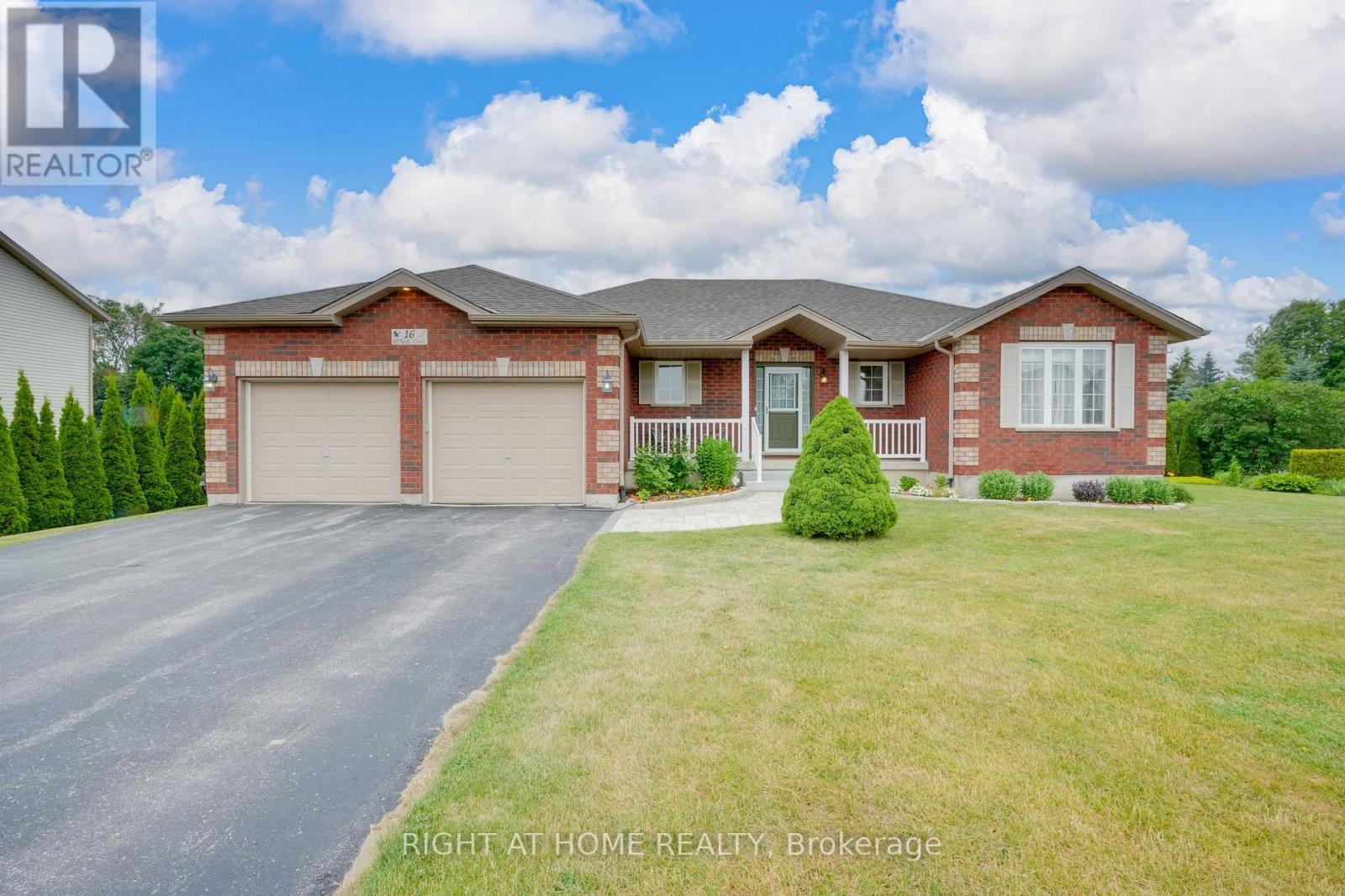 Property at 16 O'NEILL CIRCLE image 1