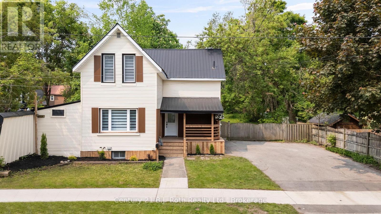 Property at 17 DOUGLAS STREET image 1