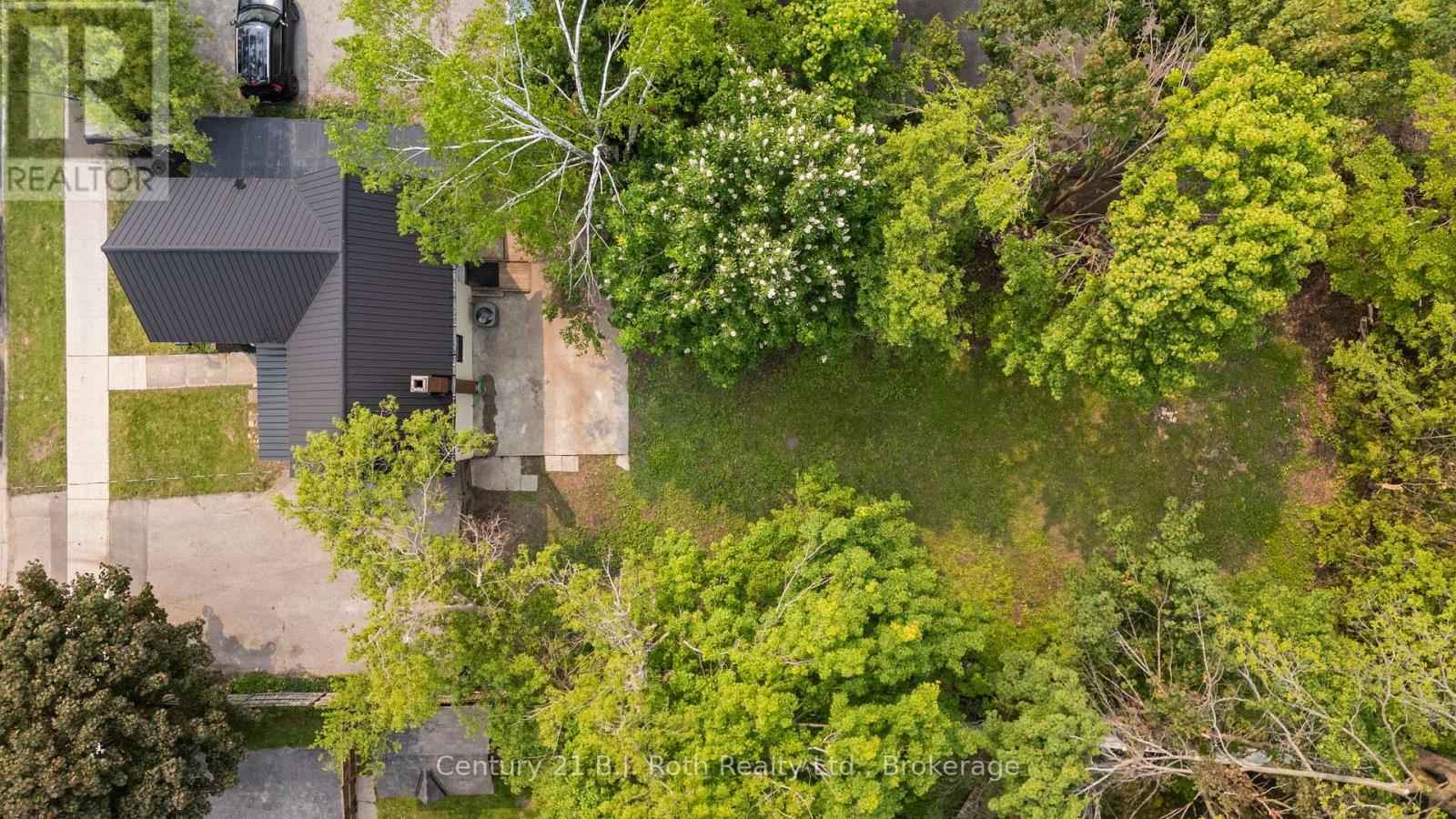 Property at 17 DOUGLAS STREET image 3