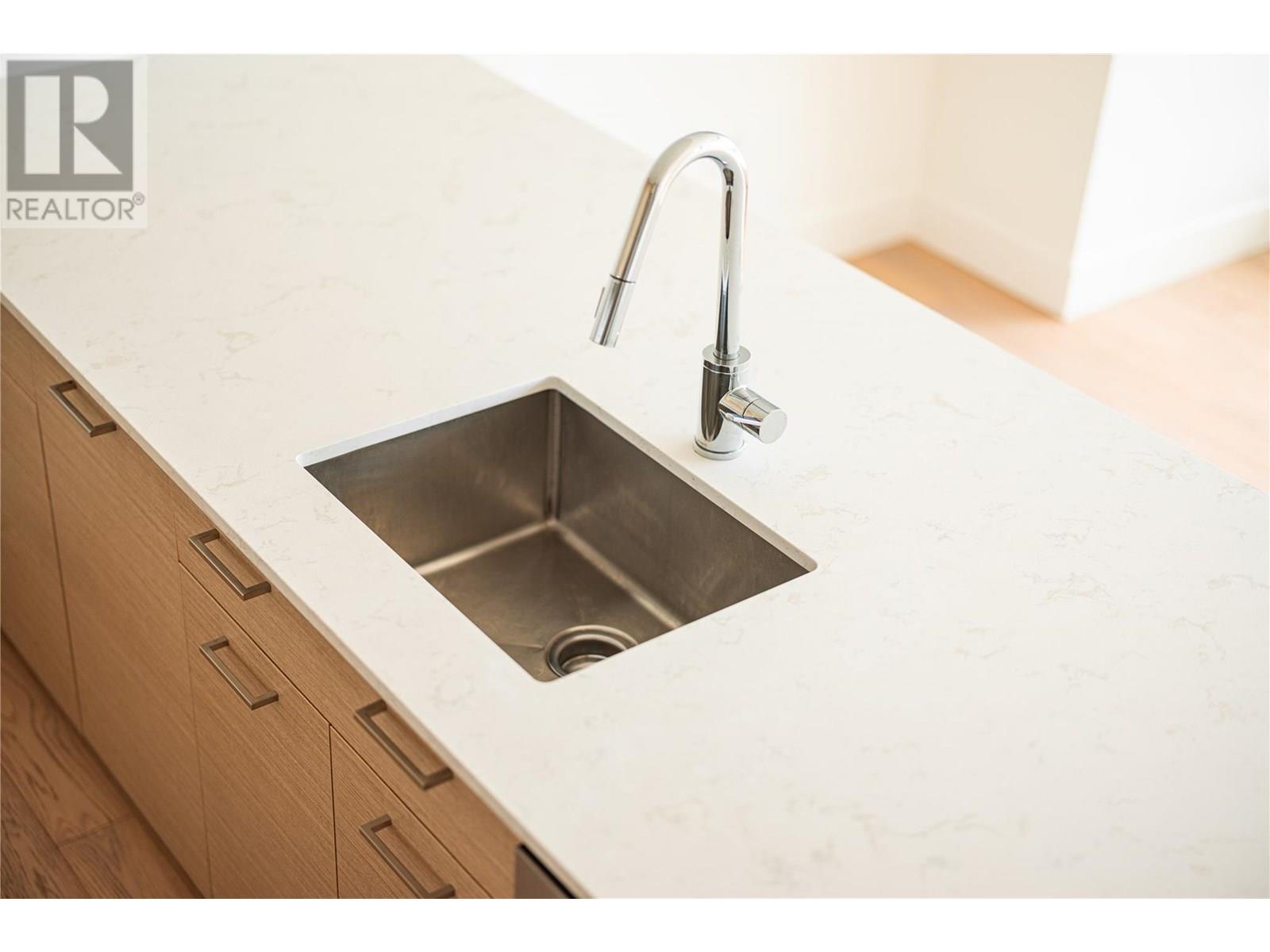 1181 Sunset Drive Unit# 402, Kelowna, British Columbia  V1Y 0L4 - Photo 17 - 10354215