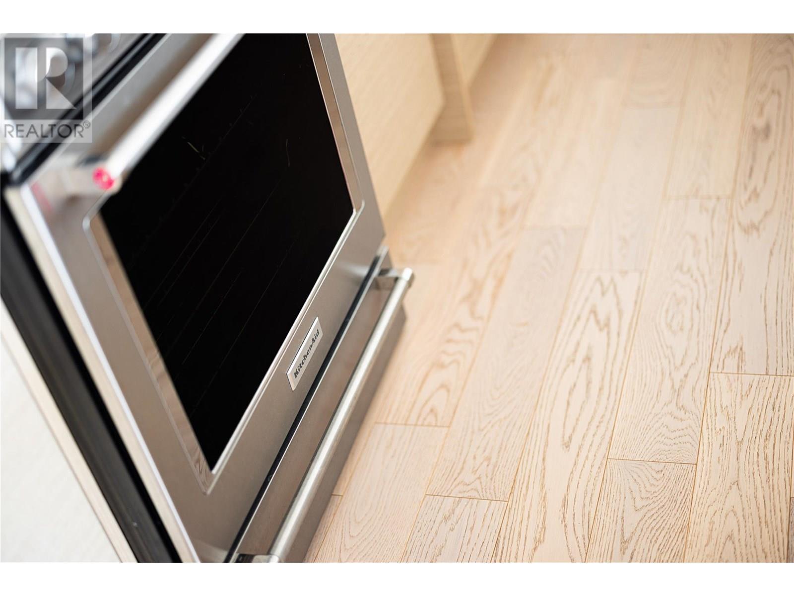 1181 Sunset Drive Unit# 402, Kelowna, British Columbia  V1Y 0L4 - Photo 19 - 10354215