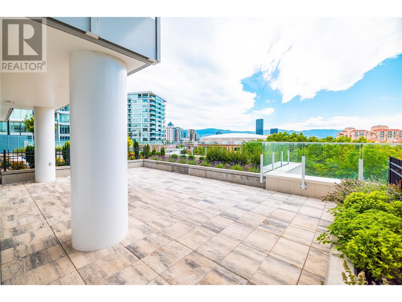 1181 Sunset Drive Unit# 402, Kelowna, British Columbia  V1Y 0L4 - Photo 3 - 10354215