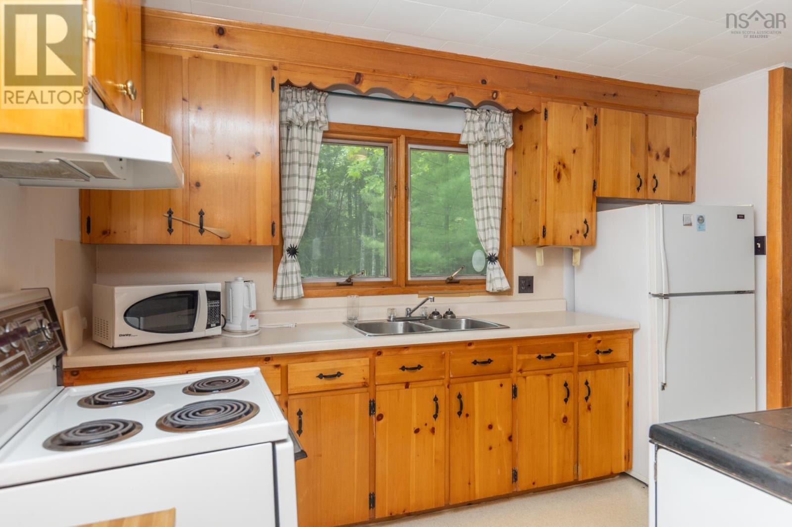 589 Highway 203, Carleton, Nova Scotia  B5A 5P9 - Photo 18 - 202515684