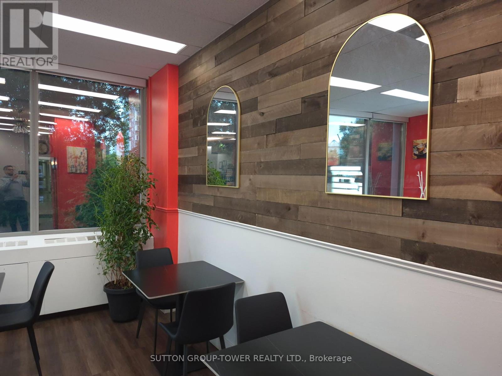 101 - 245 Fairview Mall Drive, Toronto (Don Valley Village), Ontario  M2J 4T1 - Photo 12 - C12270509