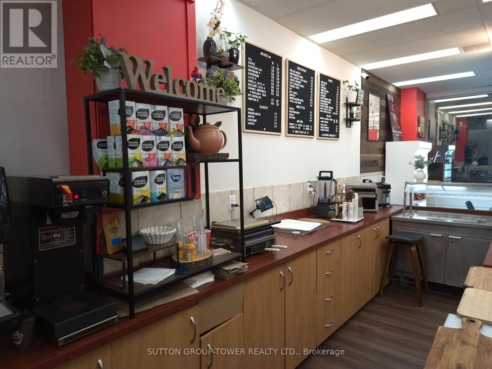 Property at 101 - 245 FAIRVIEW MALL DRIVE image 3