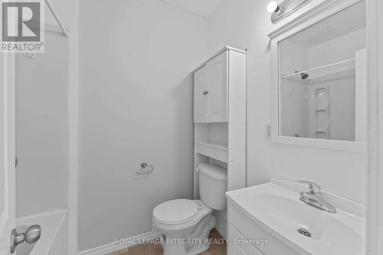 28,32,34 - 28-34 Market Street, Smiths Falls, Ontario  K7A 2E6 - Photo 33 - X12270692
