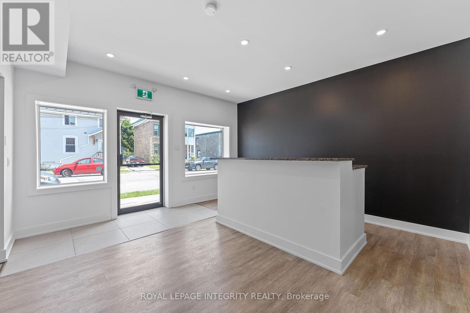 28,32,34 - 28-34 Market Street, Smiths Falls, Ontario  K7A 2E6 - Photo 6 - X12270692