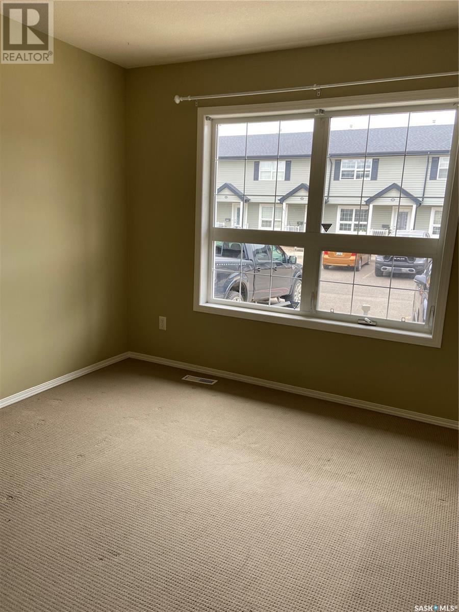 Property at 60 4500 Child AVENUE image 2