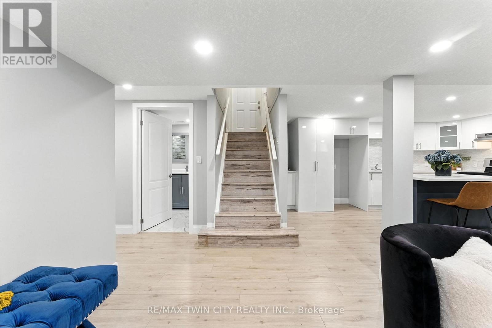 1574 Clyde Road, North Dumfries, Ontario  N1R 5S7 - Photo 33 - X12270477