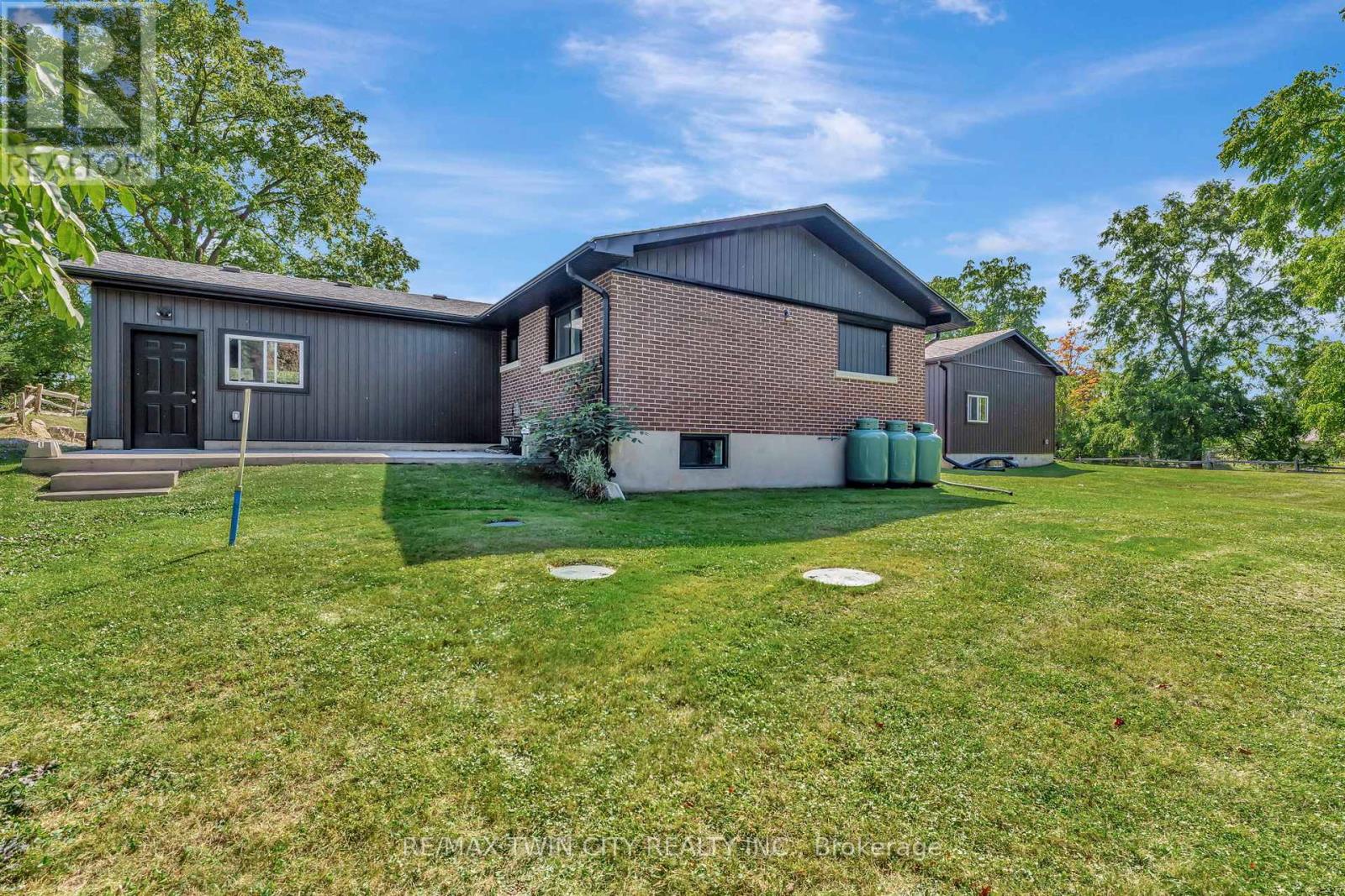 1574 Clyde Road, North Dumfries, Ontario  N1R 5S7 - Photo 50 - X12270477