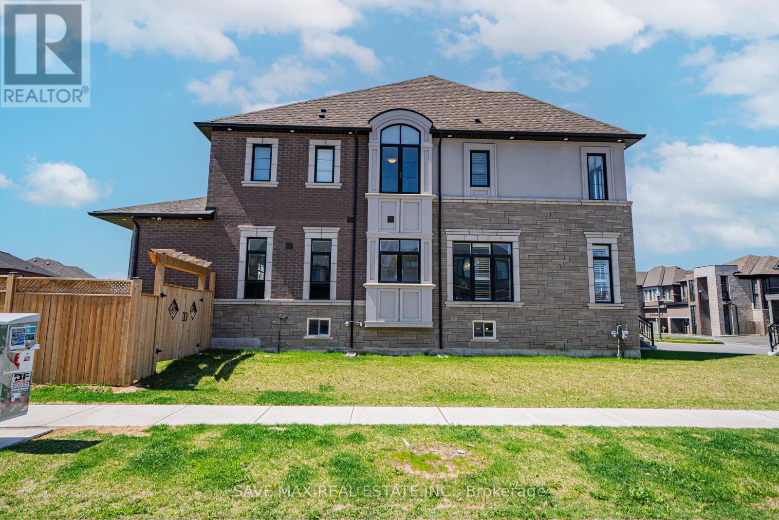 Property at 1250 UPPER THAMES DRIVE image 1