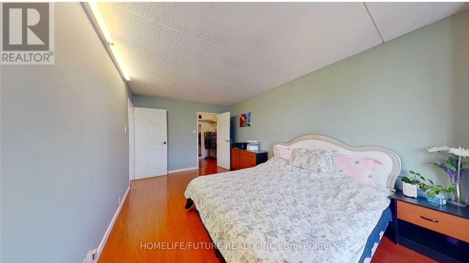 1003 - 2 Glamorgan Avenue, Toronto (Dorset Park), Ontario  M1P 2M8 - Photo 4 - E12270565