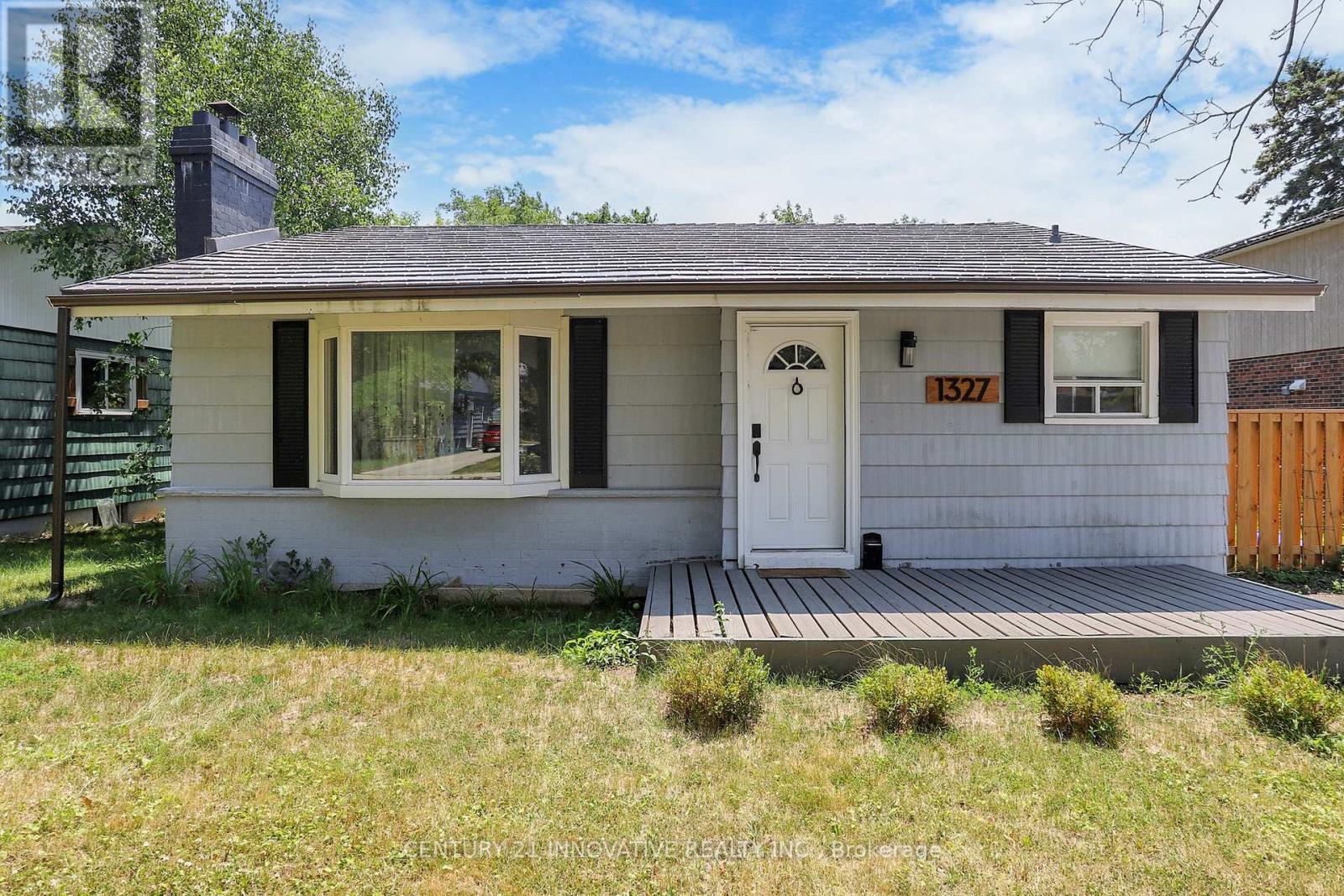Property at 1327 COMMERCE STREET image 3