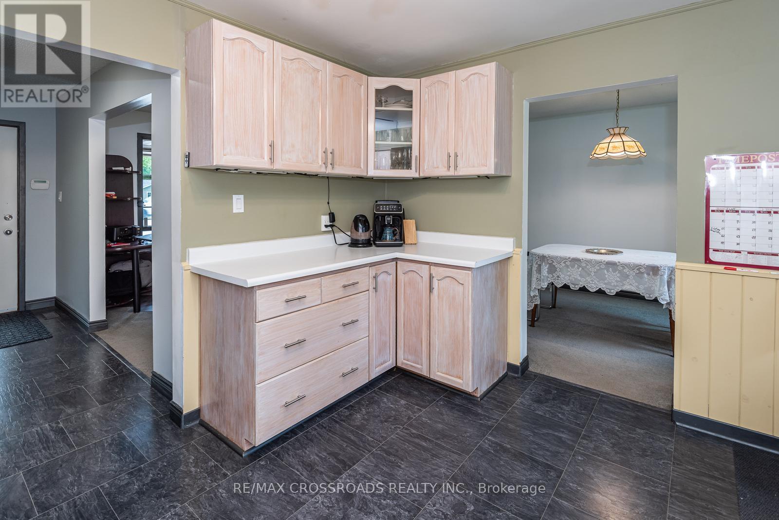 9910 Morning Glory Road, Georgina, Ontario  L0E 1N0 - Photo 11 - N12270552