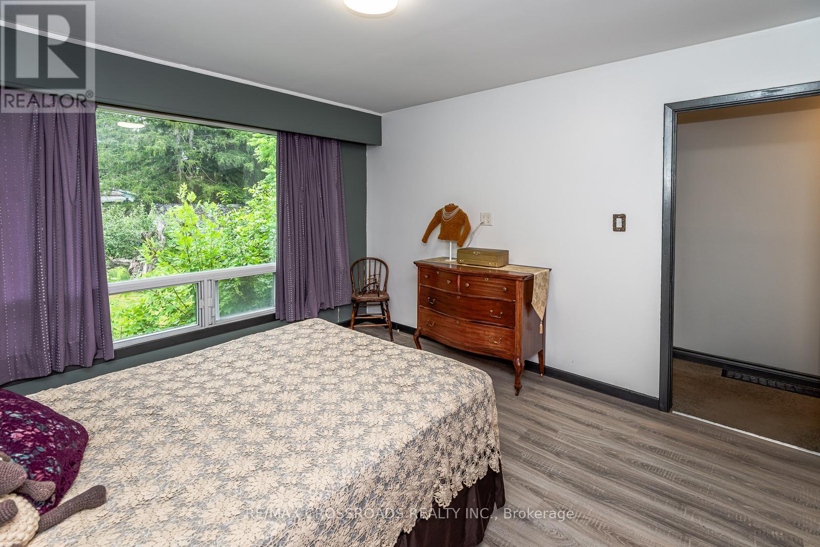 9910 Morning Glory Road, Georgina, Ontario  L0E 1N0 - Photo 13 - N12270552