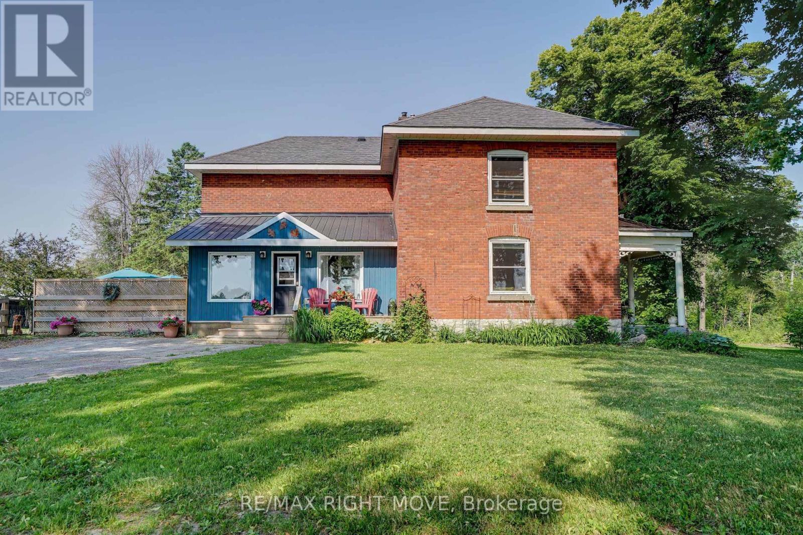 51 Balsam Road, Ramara, Ontario  L3V 0K8 - Photo 15 - S12270560