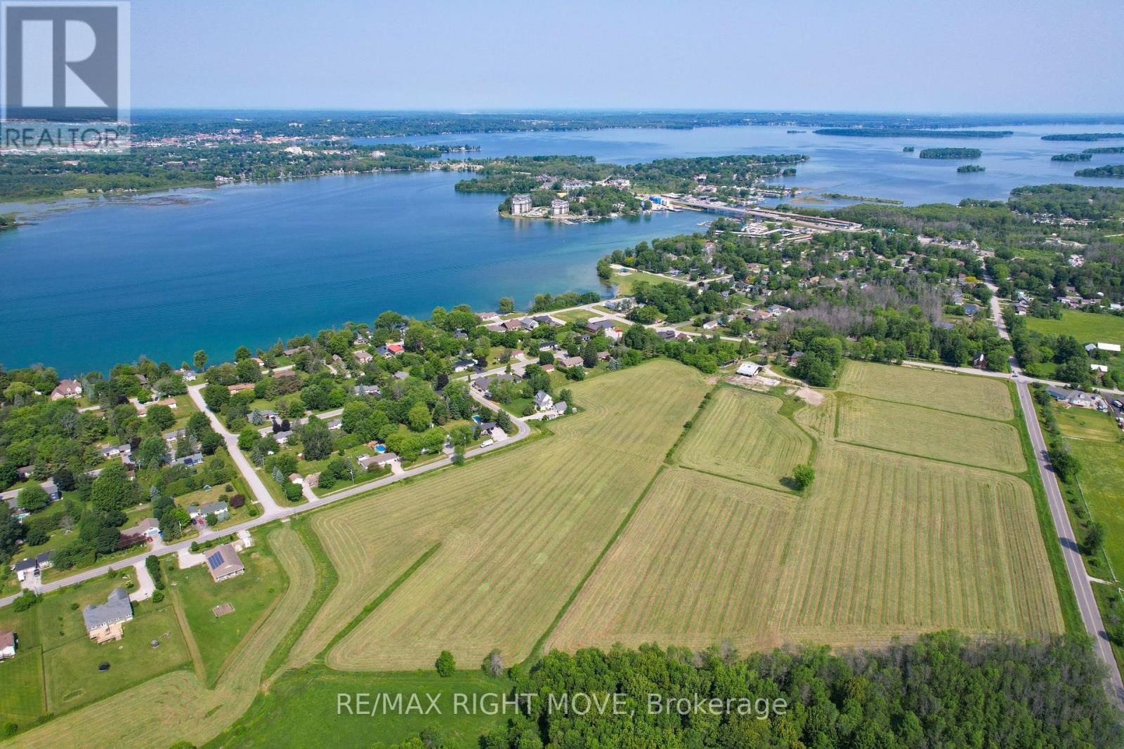 51 Balsam Road, Ramara, Ontario  L3V 0K8 - Photo 8 - S12270560