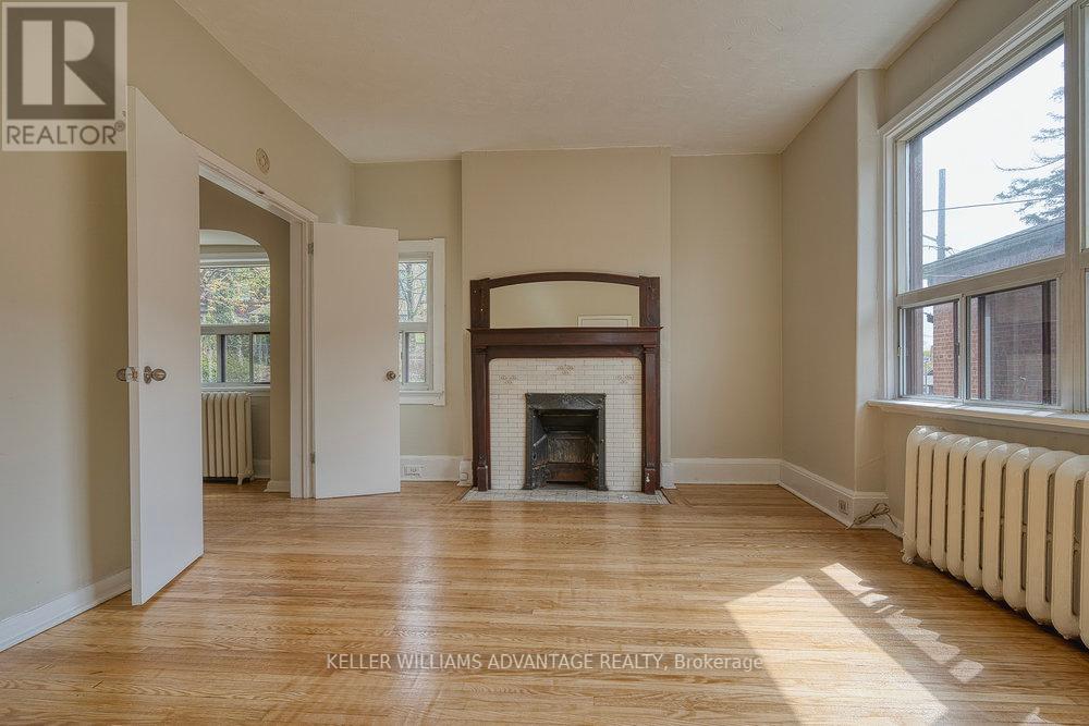 24 Indian Road Crescent, Toronto, Ontario  M6P 2G1 - Photo 18 - W12270676