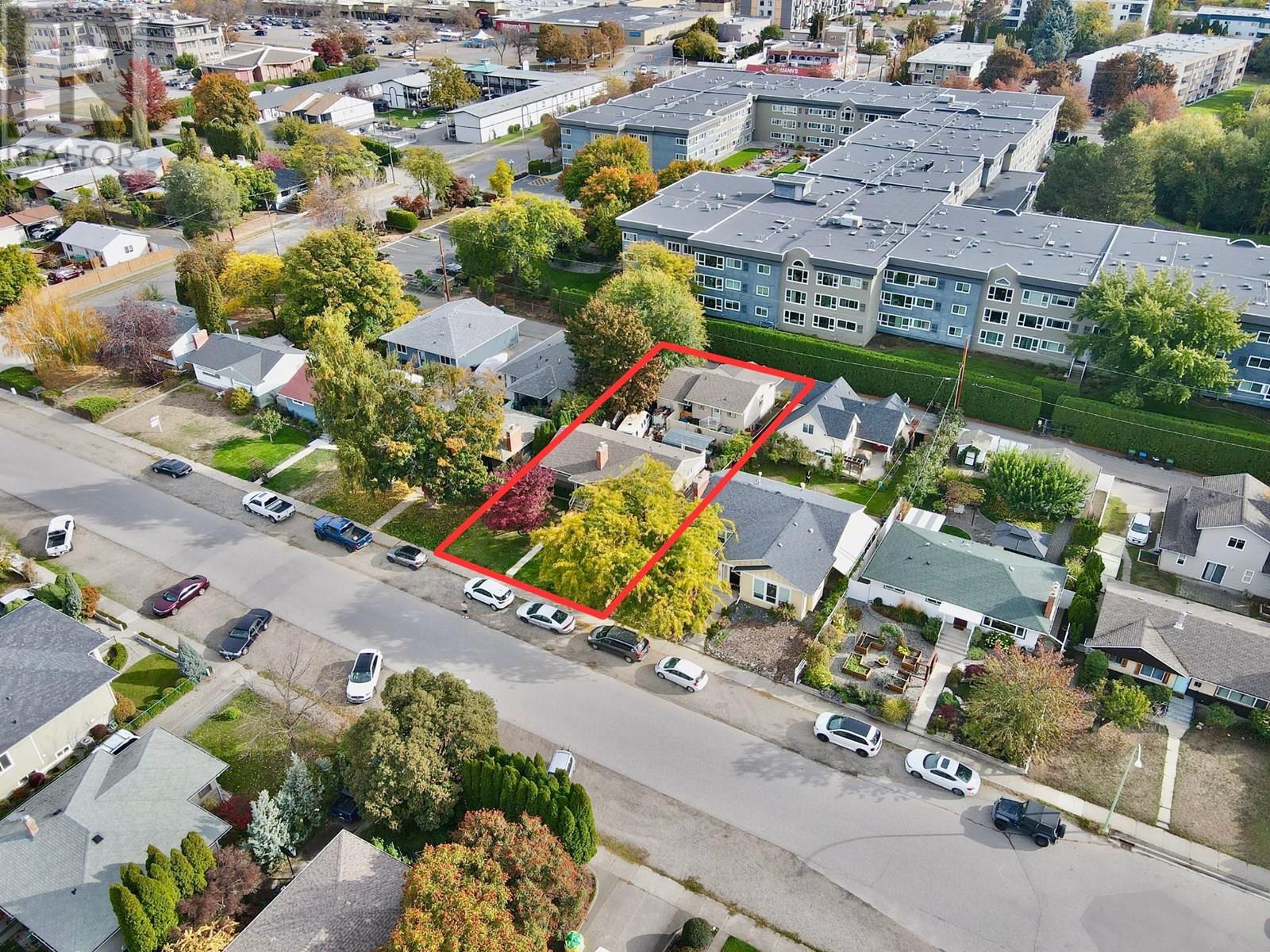 Property at 1945 Bowes Street image 2