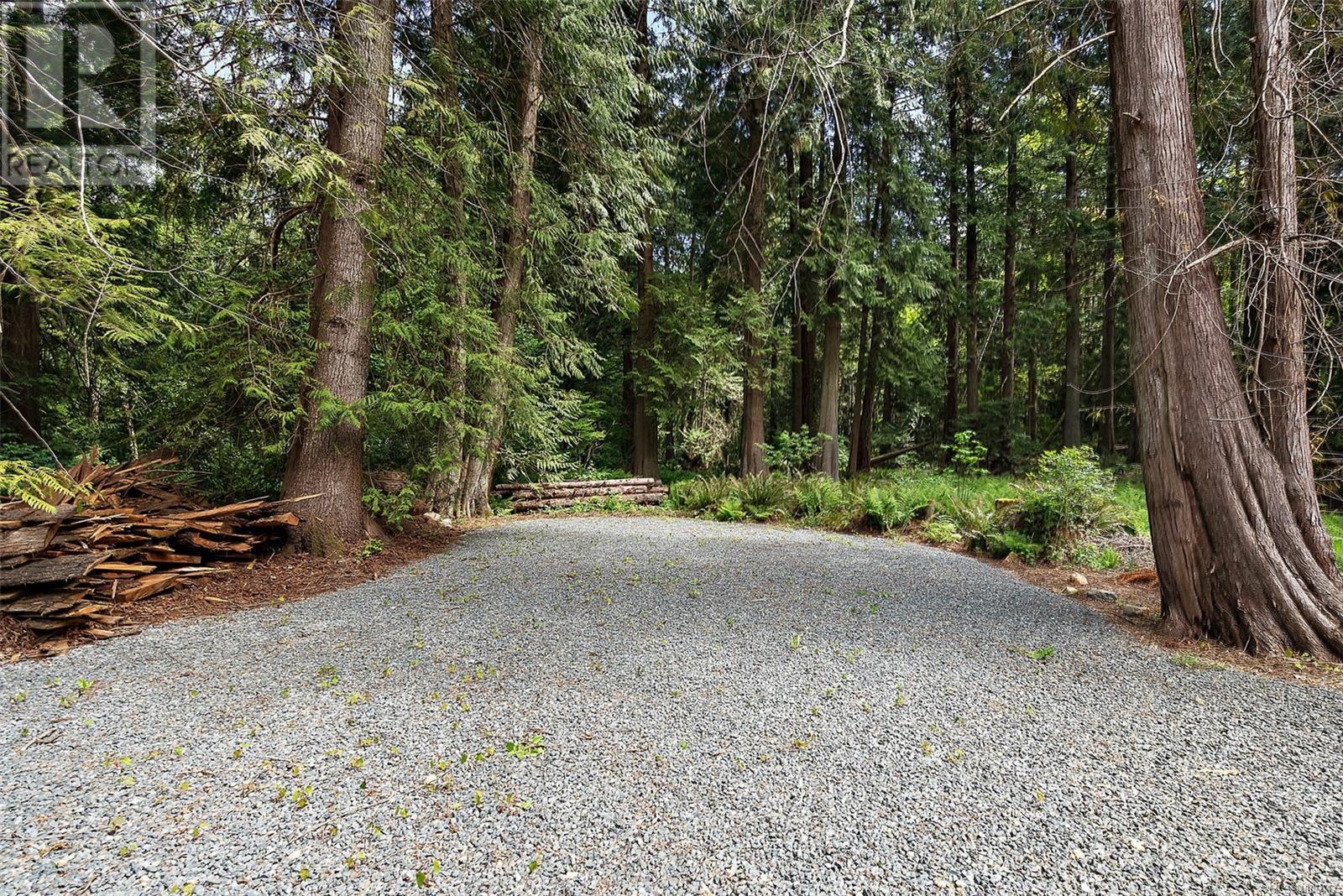 Property at 1691 Kangaroo Rd image 4