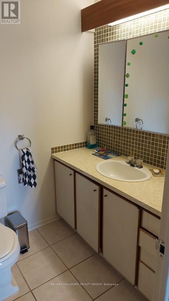402 - 373 Laurier Avenue E, Ottawa, Ontario  K1N 8X6 - Photo 14 - X12254702