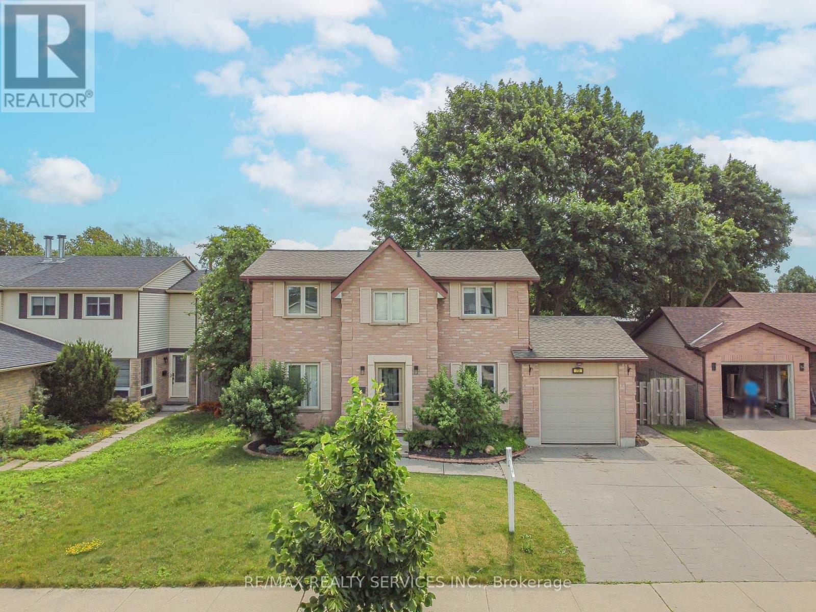 Property at 73 PATHFINDER CRESCENT image 1