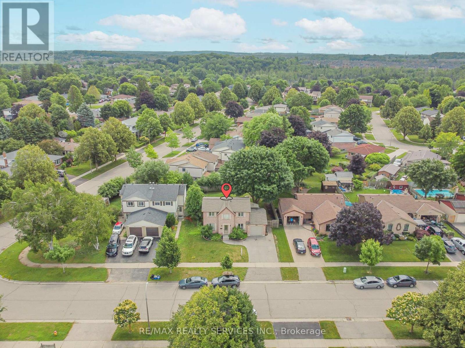 Property at 73 PATHFINDER CRESCENT image 3