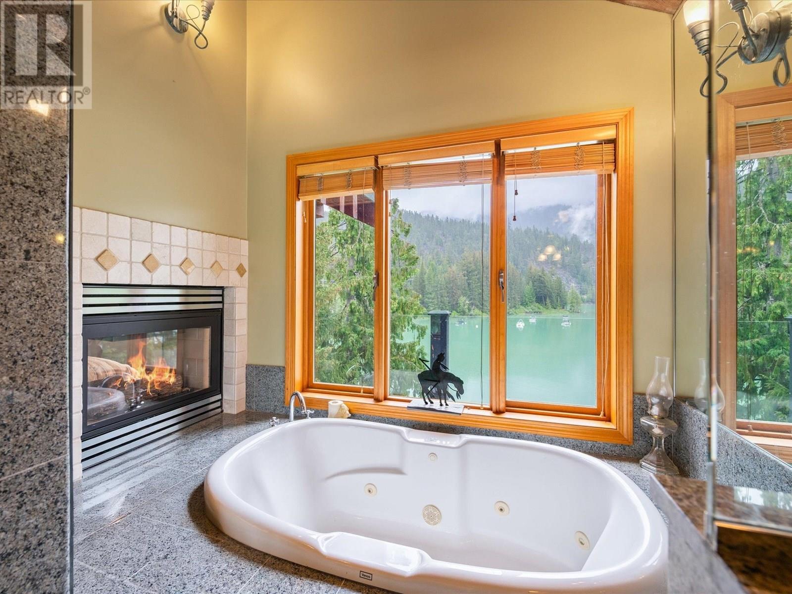 9297 Lakeshore Drive, Whistler, British Columbia  V8E 0G6 - Photo 26 - R3024347