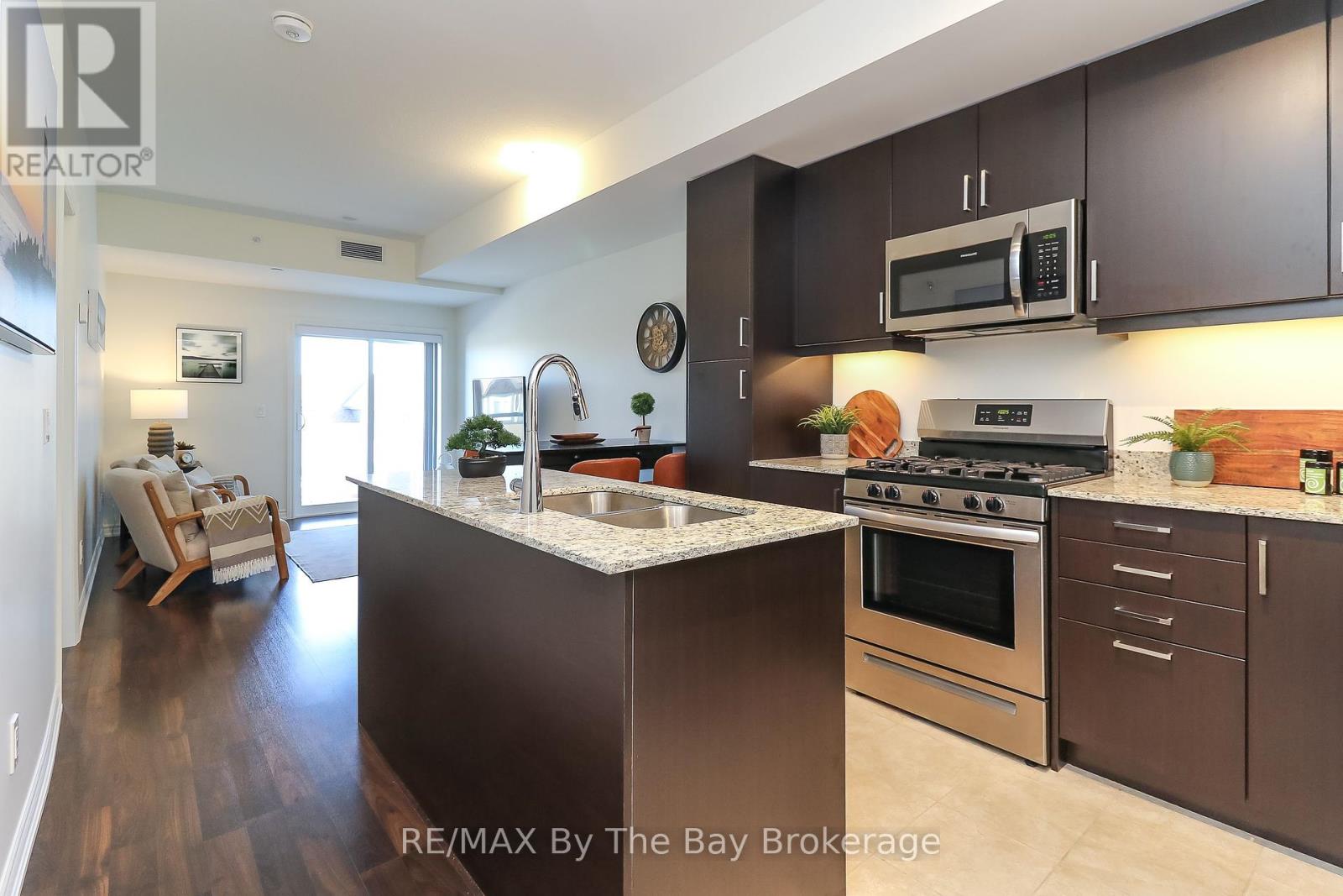 Property at 205 - 17 SPOONER CRESCENT image 2