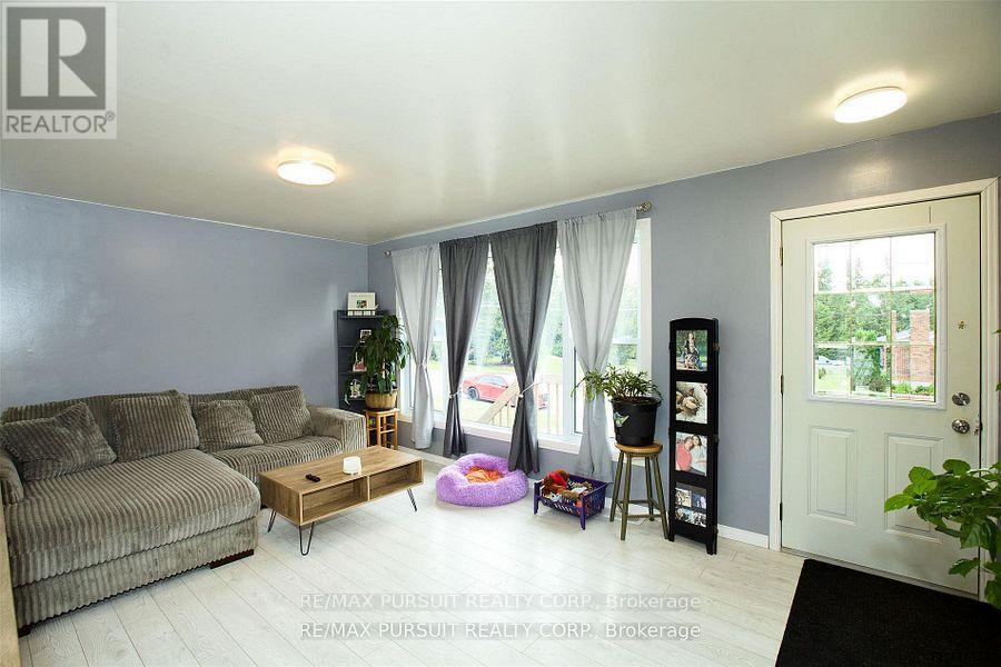 500 Agnes Avenue, Temiskaming Shores, Ontario  P0J 1P0 - Photo 4 - T12270795