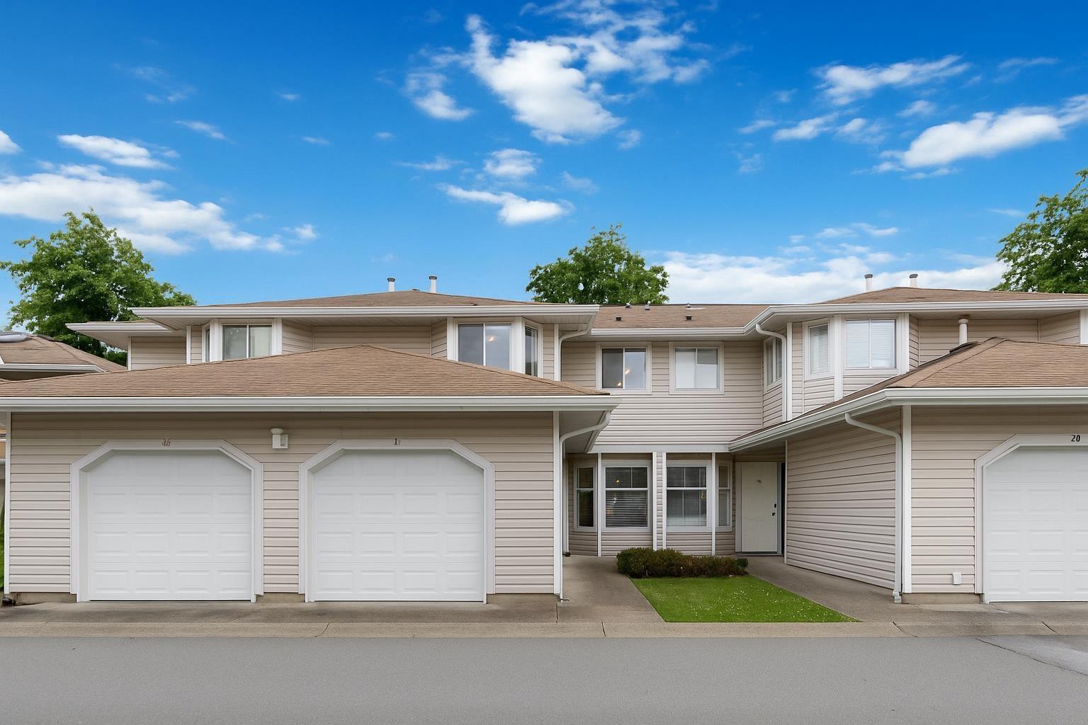 11 10038 155 STREET, Surrey, British Columbia