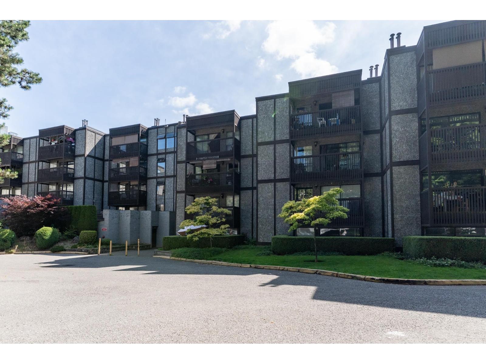 314 9672 134 Street, Surrey, British Columbia  V3T 5L5 - Photo 1 - R3022262