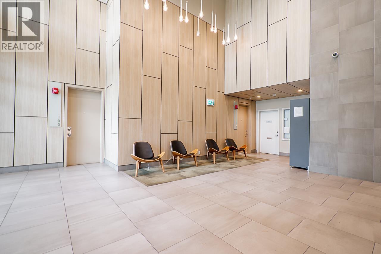 603 691 North Road, Coquitlam, British Columbia  V3J 0H9 - Photo 3 - R3022080