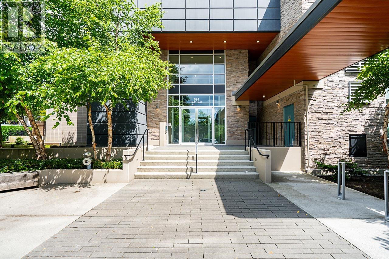 603 691 North Road, Coquitlam, British Columbia  V3J 0H9 - Photo 2 - R3022080