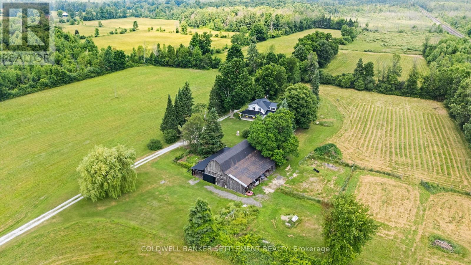 394 Elliott Road, Tay Valley, Ontario  K7H 3C9 - Photo 3 - X12270940